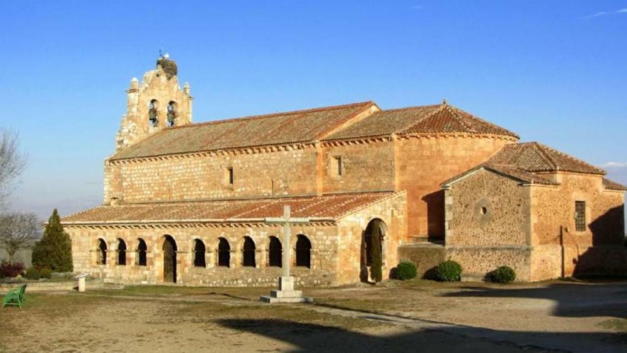 Las Casas De Yaguee, Ayllon Santa Maria de Riaza Exterior photo